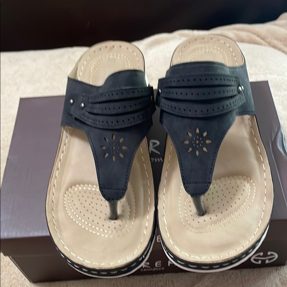 Women's Black Sandals